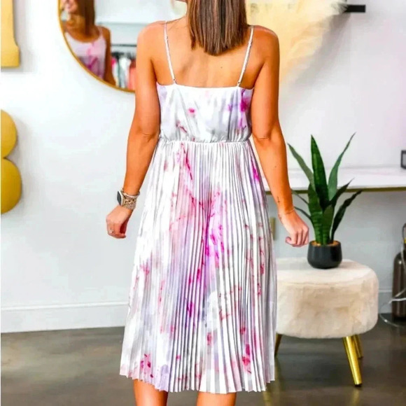 Steve Madden Marrel Dress Satin Effect Pleated Skirt  Size Small - Picture 3 of 11